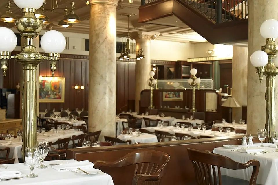 Grill 23 & Bar